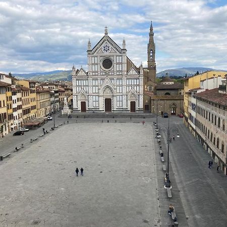 フィレンツェAttico In Piazza Santa Croceアパートメント エクステリア 写真