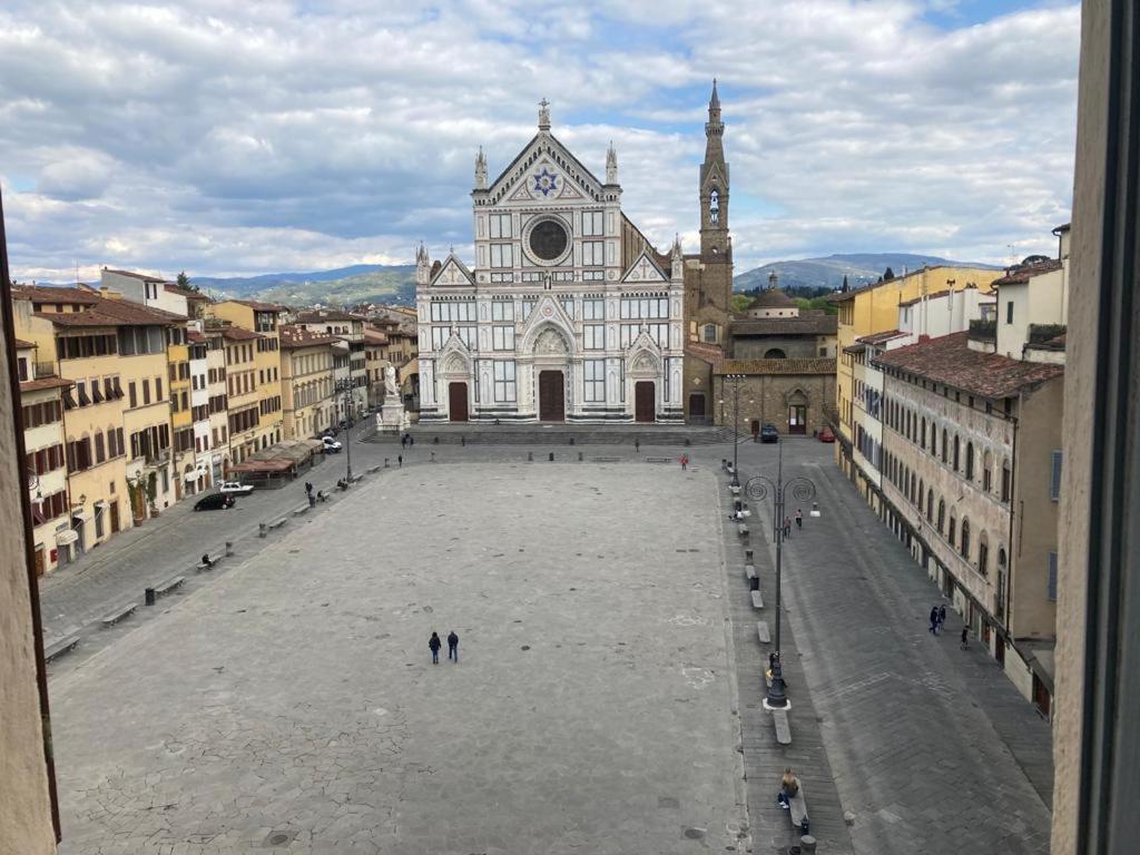 フィレンツェAttico In Piazza Santa Croceアパートメント エクステリア 写真
